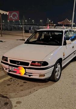 اوبل استرا